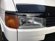 Volkswagen T4 Transporter 1990–2003 Mračítka na světlomety pro rovnou kapotu (2 ks) Černý lesk fotografie 1