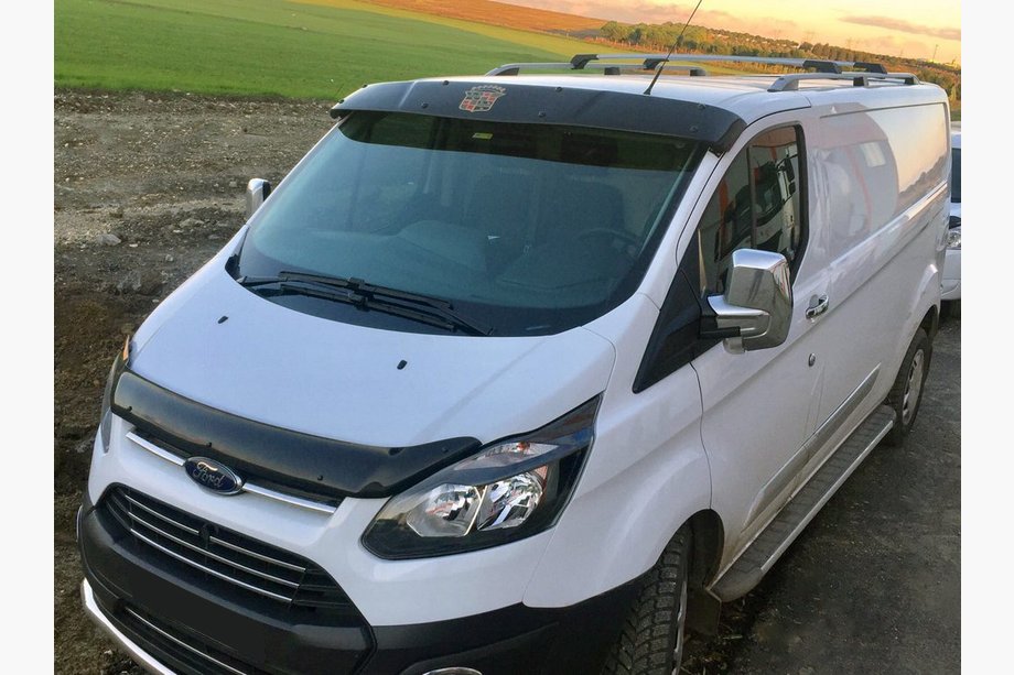Ford Custom 2013–2022 Kšilt na čelní sklo (na konzolách) Image