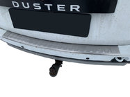 Renault Duster 2008–2017 VÝPRODEJ! Ochranná lišta na zadní nárazník Carmos s ohybem (nerez) fotografie 1