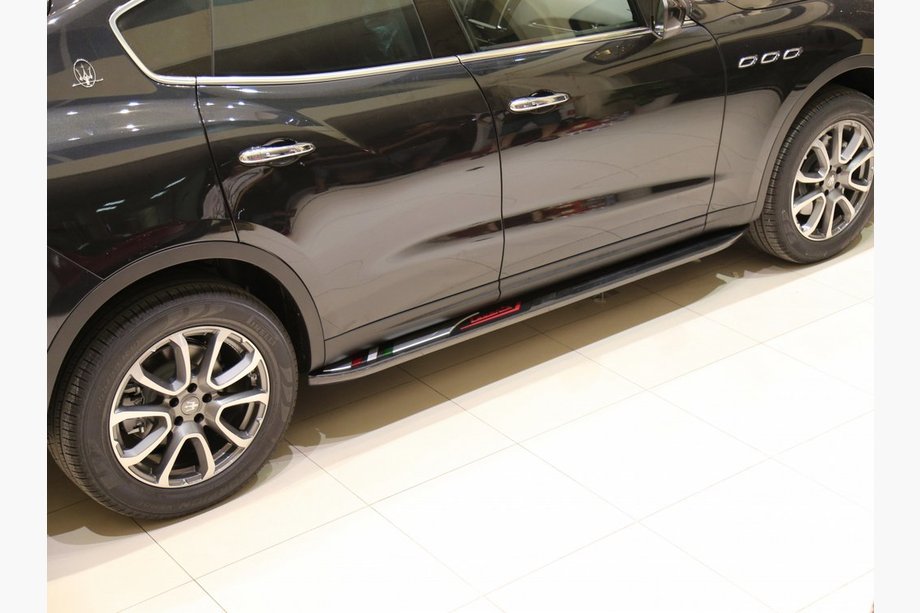 Maserati Levante 2016– Boční nášlapy OEM-V2 (2 ks) Image