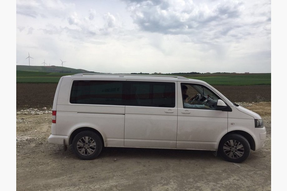 Volkswagen T5 Transporter 2003–2010 Střešní ližiny Skyport (bílé) Fotografie 10