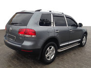 Volkswagen Touareg 2002–2010 Střešní ližiny chrom (plastové patky) Kovová patka fotografie 1