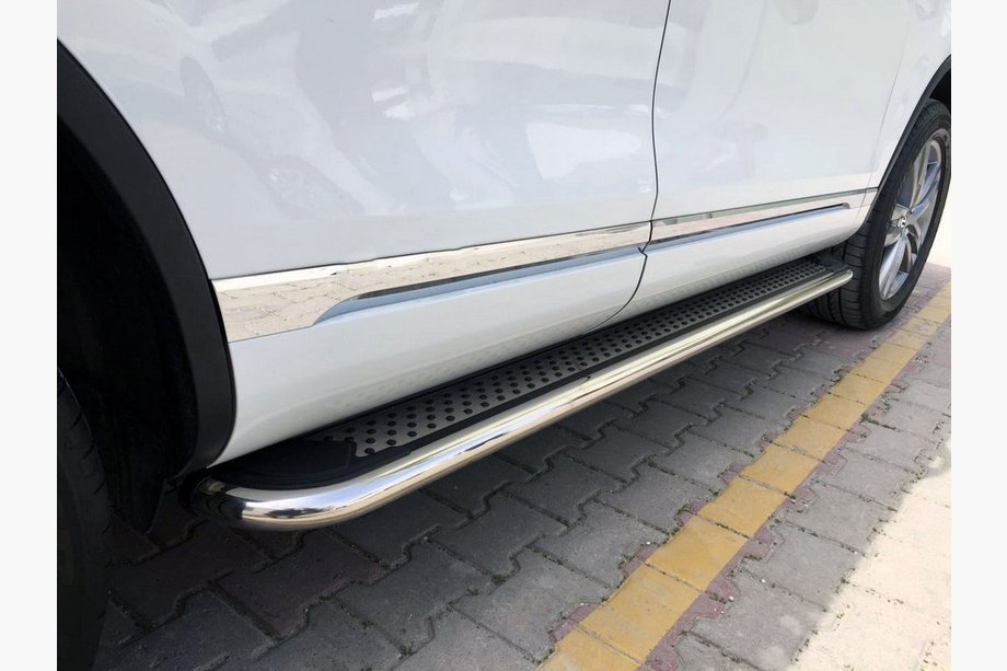 Volkswagen Amarok 2010–2022 Boční prahy Maydos V2 (2 ks, nerez) Image