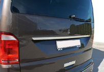 Volkswagen T6 2015–2024 Lišta nad SPZ (nerez) fotografie 1