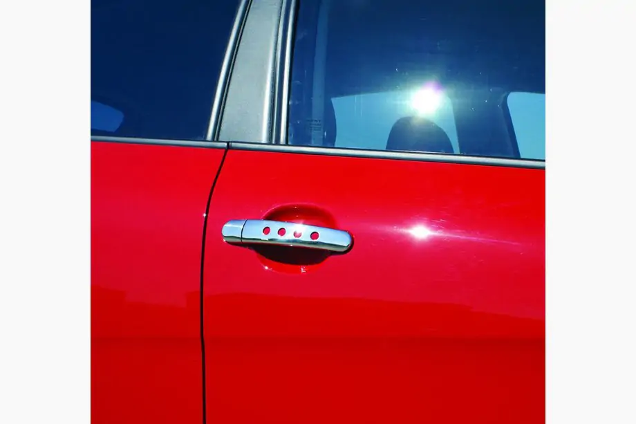 Skoda Citigo 2011–2020 Chromové kryty dveřních klik s otvory (4 ks, nerez) Image