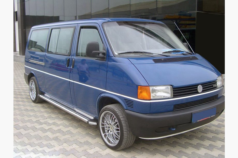 Volkswagen T4 Caravelle/Multivan 1990–2003 Boční nášlapy KB002 Ø60 mm (2 ks, nerez) Image