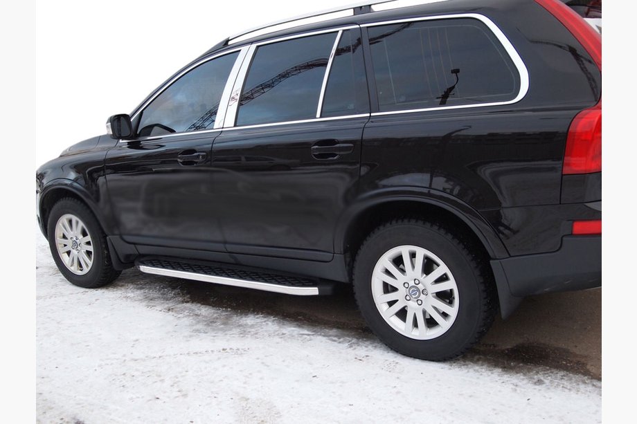 Volvo XC90 2002–2014 Boční nášlapy BlackLine (2 ks, hliník) Image