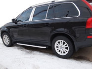 Volvo XC90 2002–2014 Boční nášlapy BlackLine (2 ks, hliník) fotografie 1