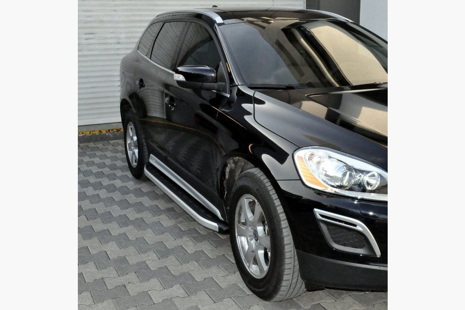 Volvo XC90 2002–2014 Boční nášlapy Fullmond (2 ks, hliník) Image