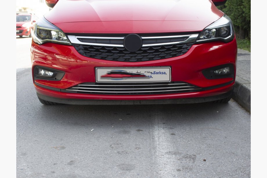 Opel Astra K 2016–2021 Chromové lišty na přední nárazník (3 ks, nerez) Image