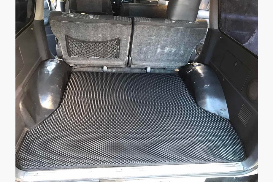 Toyota Land Cruiser 80 1990–1997 Koberec do kufru (EVA, černý) Image