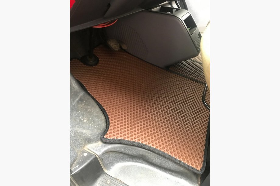Mercedes Vito W638 1996–2003 EVA autokoberce (cihlový vzor) Image