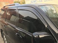 Toyota Land Cruiser 100 1998–2007 Ofuky oken (4 ks, Niken) fotografie 1