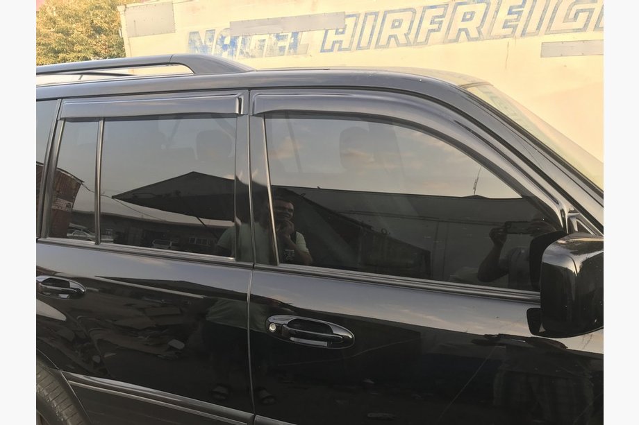 Lexus LX470 1998–2007 Ofuky oken (4 ks, Niken) Image