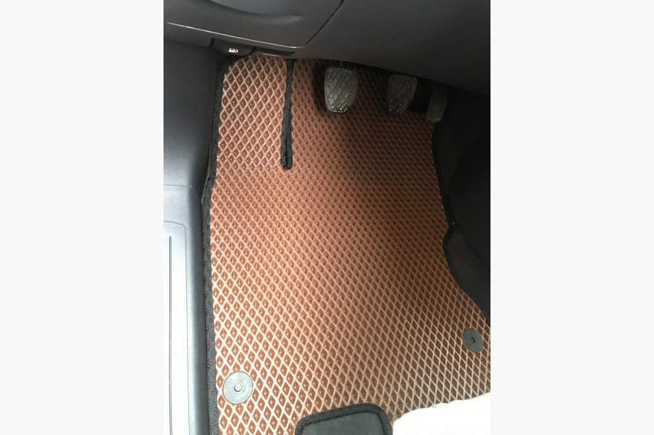 Renault Koleos 2008–2016 EVA autokoberce (cihlový vzor) Image