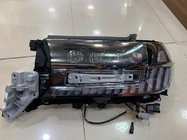 Toyota Land Cruiser 200 2007–2021 Přední světlomety 2016+ (Bugatti) fotografie 3