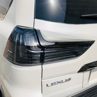 Zadní světla 2016+ (Superior Black, 2 ks) Lexus LX570/450d 2008–2022 fotografie 2