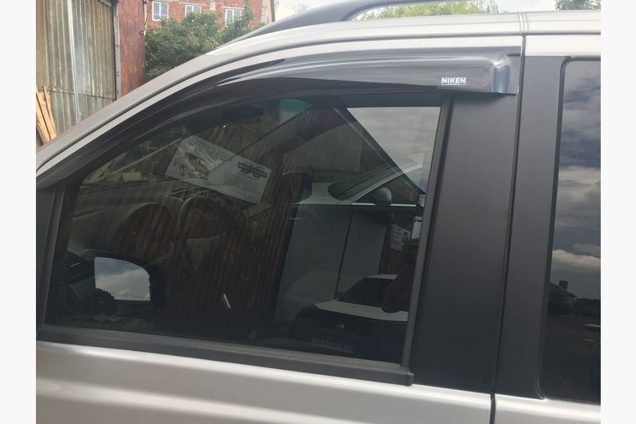 Mercedes Vito W639 2004–2014 Ofuky oken (2 ks, Niken) Image