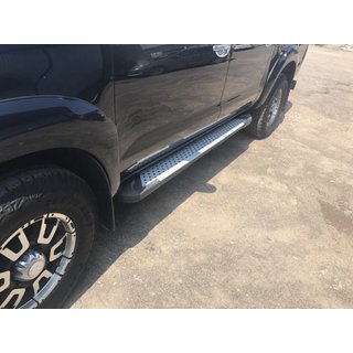 Boční nášlapy Allmond Grey (2 ks, hliník) Toyota Hilux 2006–2015 fotografie 1