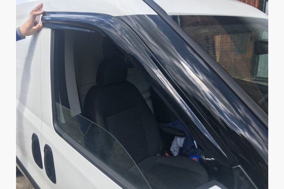 Opel Combo 2012–2018 Deflektory oken (2 ks, MyRacing) Image