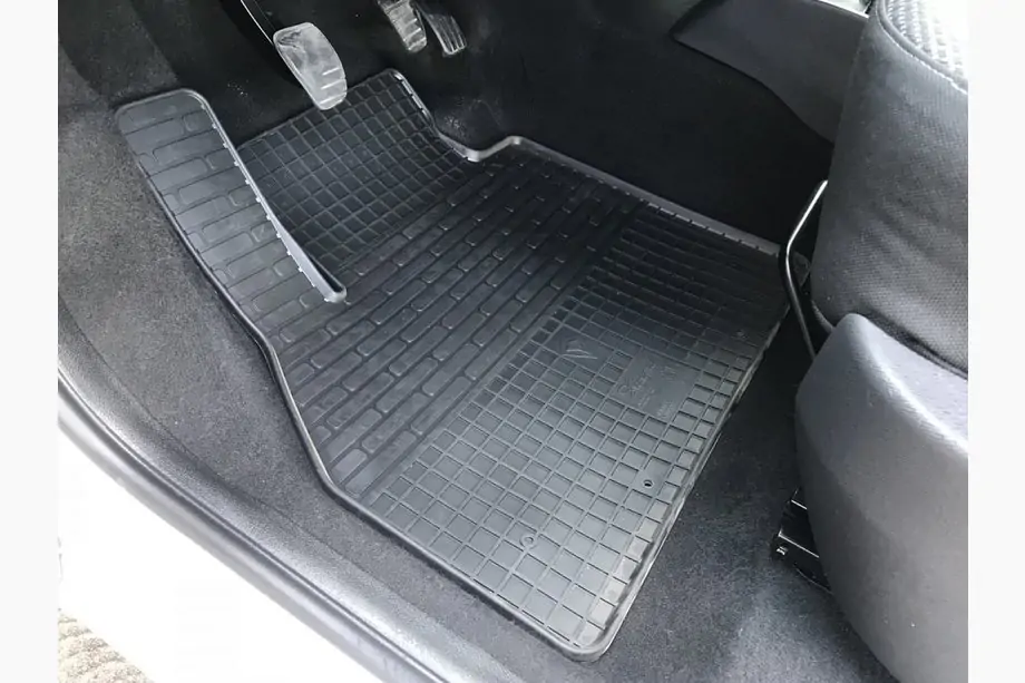 Mercedes Citan 2013–2021 Gumové autokoberce do interiéru (4 ks, Stingray Premium) Image