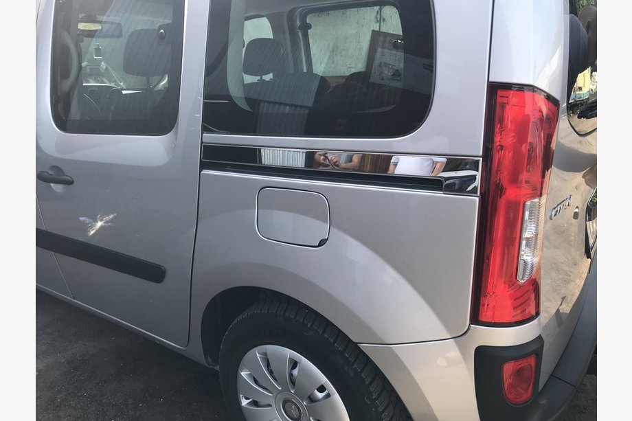 Mercedes Citan 2013–2021 Lišta posuvných dveří (2 ks, nerez) Image