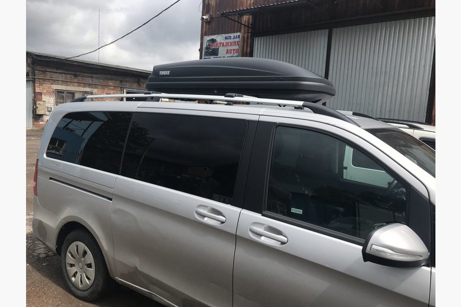 Mercedes Vito/V-class W447 2014– Chromované střešní podélníky CAN – originální design (kovové nohy) Image
