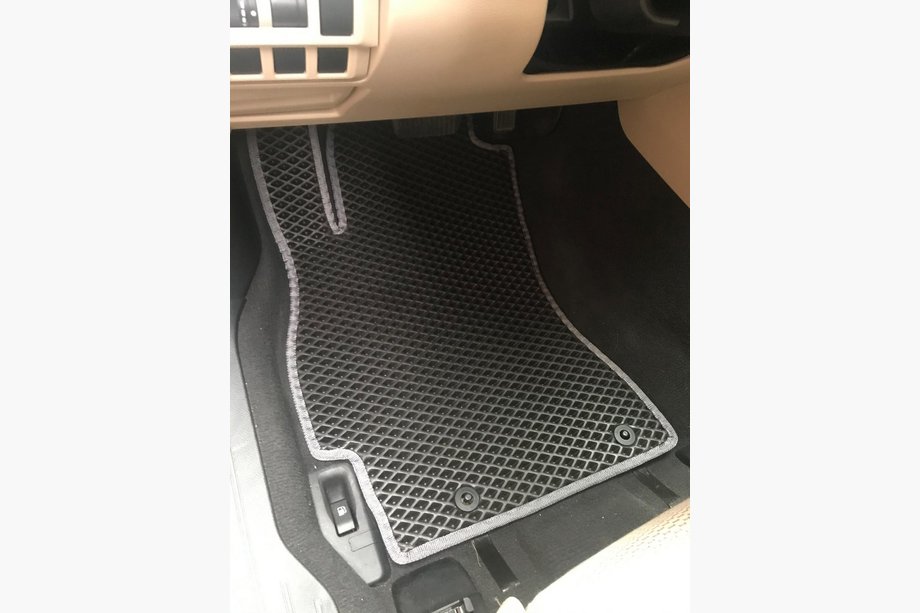 Subaru Outback 2014–2019 EVA autokoberce (černé) Image