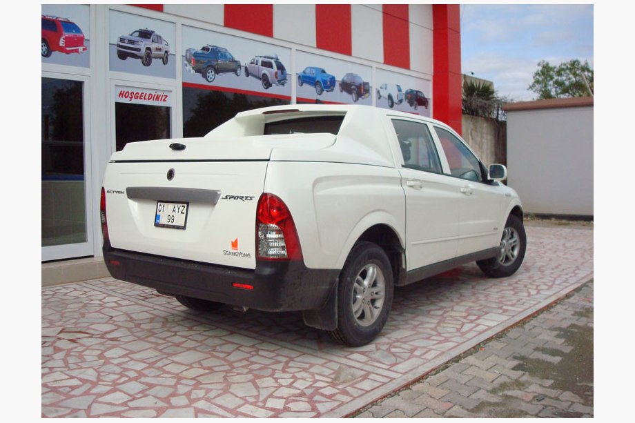 SsangYong Action 2005–2018 Hardtop FULLBOX Image