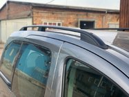 Peugeot Partner Tepee 2008–2018 Střešní podélníky Skyport (černé) fotografie 1