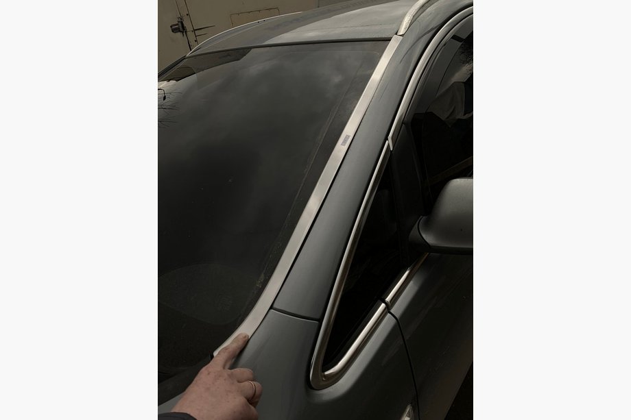 Opel Astra J 2009–2015 Nerezová lišta čelního skla (nerez) Image