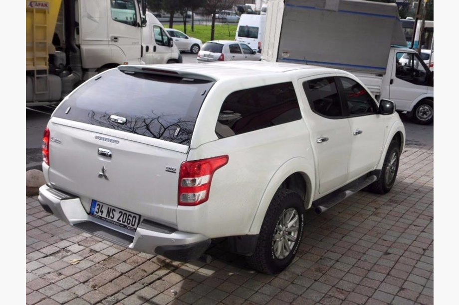 Mitsubishi L200 2015–2024 Střešní hardtop (Canopy) Image
