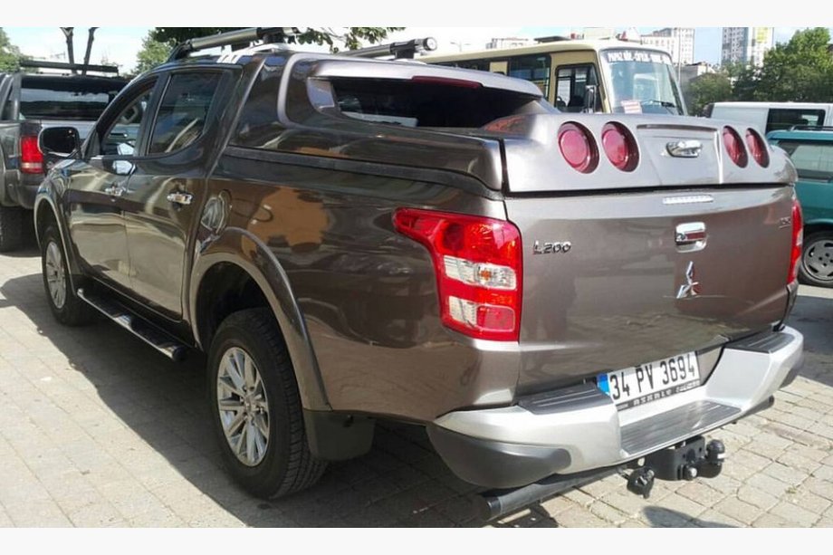 Fiat Fullback 2016– Střešní box (GrandBox) Image