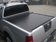 Nissan Navara 2006–2015 Rolety fotografie 1