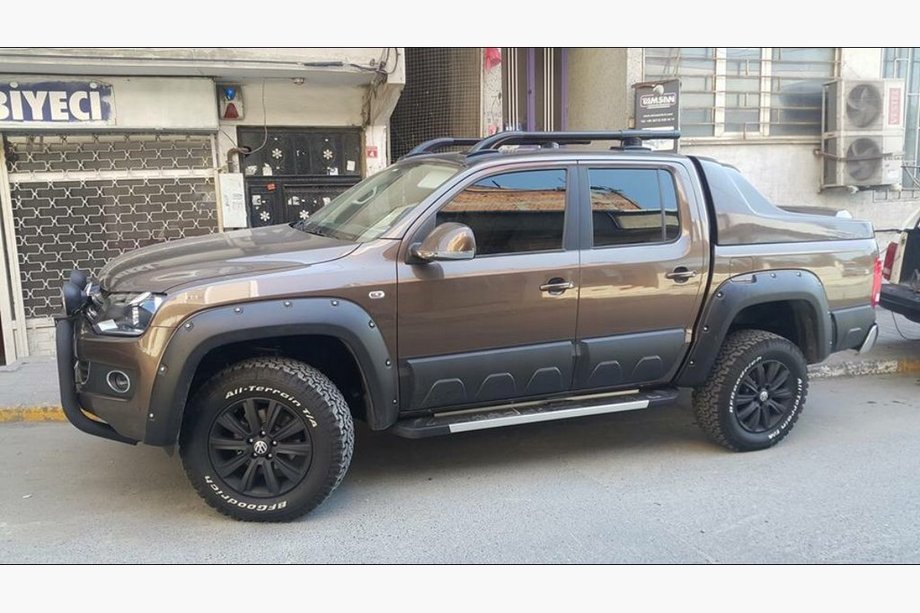 Volkswagen Amarok 2010–2022 Boční nášlapy RedLine Black (2 ks, hliník) Image