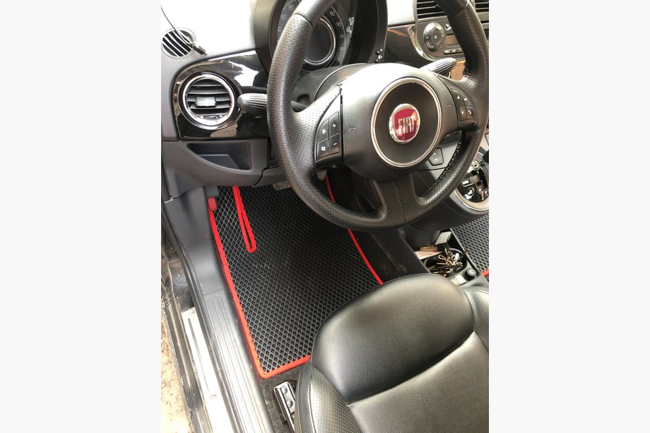 Fiat 500/500L 2013–2022 EVA autokoberce do interiéru (pro 500, černé) Image