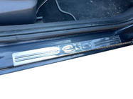 Renault Clio III 2005–2012 Nerezové kryty prahů OmsaLine (4 ks) fotografie 1