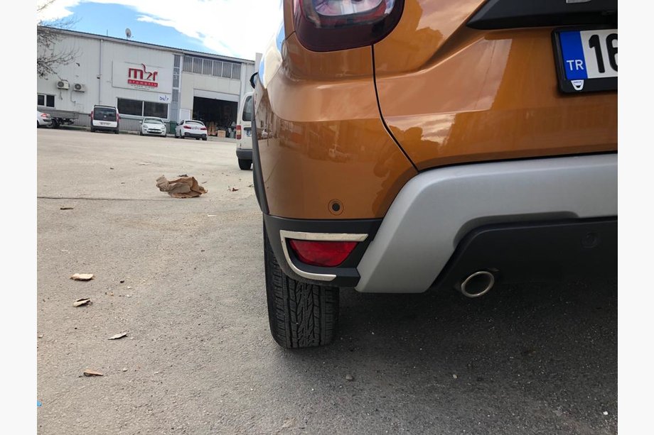 Renault Duster 2018–2024 Nerezové kryty zadních odrazek, sada 2 ks OmsaLine – italská nerezová ocel Image
