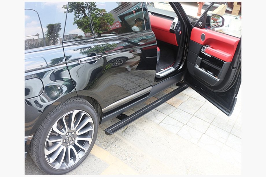 Range Rover III L322 2002–2012 Boční nášlapy s výsuvným mechanismem (2 ks, hliník) Image
