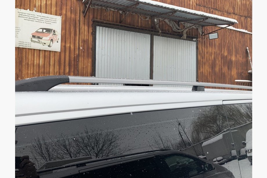 Volkswagen T5 Multivan 2003–2010 VÝPRODEJ!!! Střešní ližiny – šedá metalíza Image