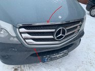 Mercedes Sprinter W906 2006–2018 Rámeček masky chladiče (2013↗, nerez) OmsaLine – italská nerezová ocel fotografie 1