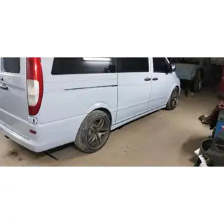 Boční prahy Exclusive (2 ks, k lakování) Mercedes Vito W639 2004–2014 fotografie 1