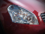 Nissan Qashqai 2007–2010 Kryty světlometů (2 ks, plast) fotografie 1
