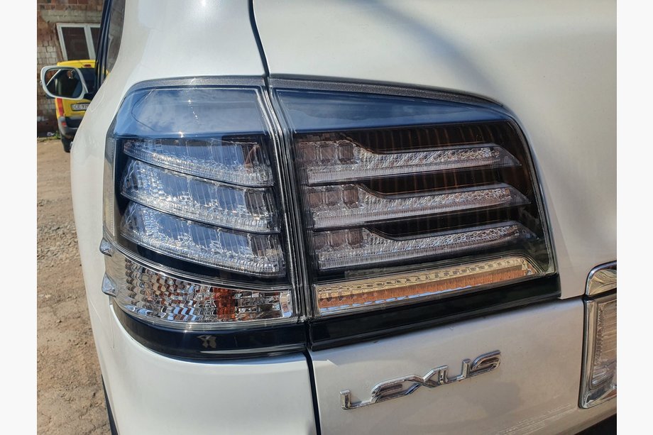 Lexus LX570/450d 2008–2022 Zadní brzdová světla 2012-2015 (Supercharger, 2 ks) Fotografie 4