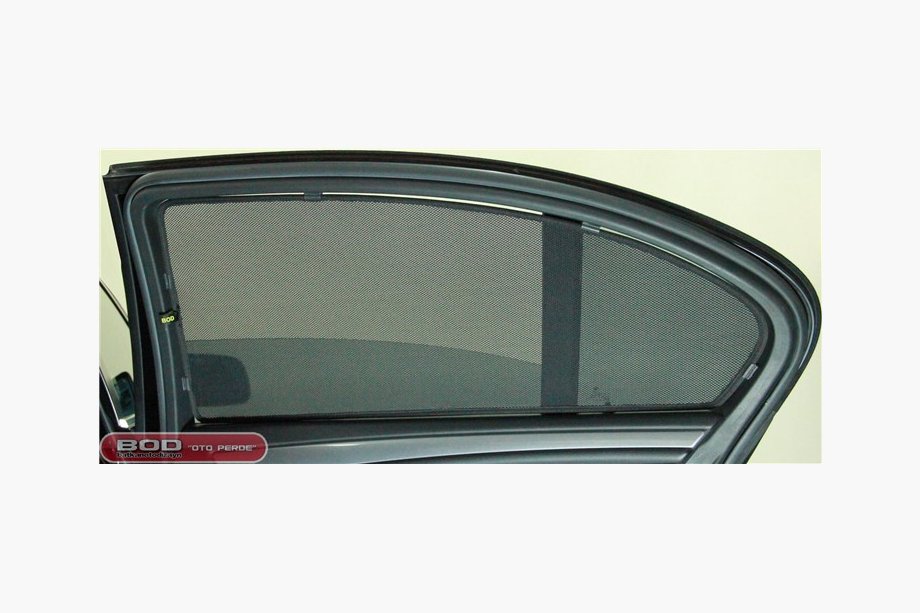 BMW řada 5 E60/E61 2003–2010 Sluneční clony (3 ks, vkládací) Image