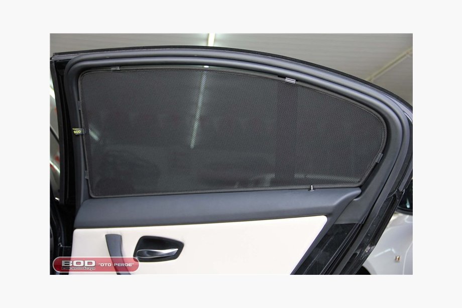 BMW řady 3 E90/E91 2005–2011 Sluneční clony (3 ks, vkládací) Image