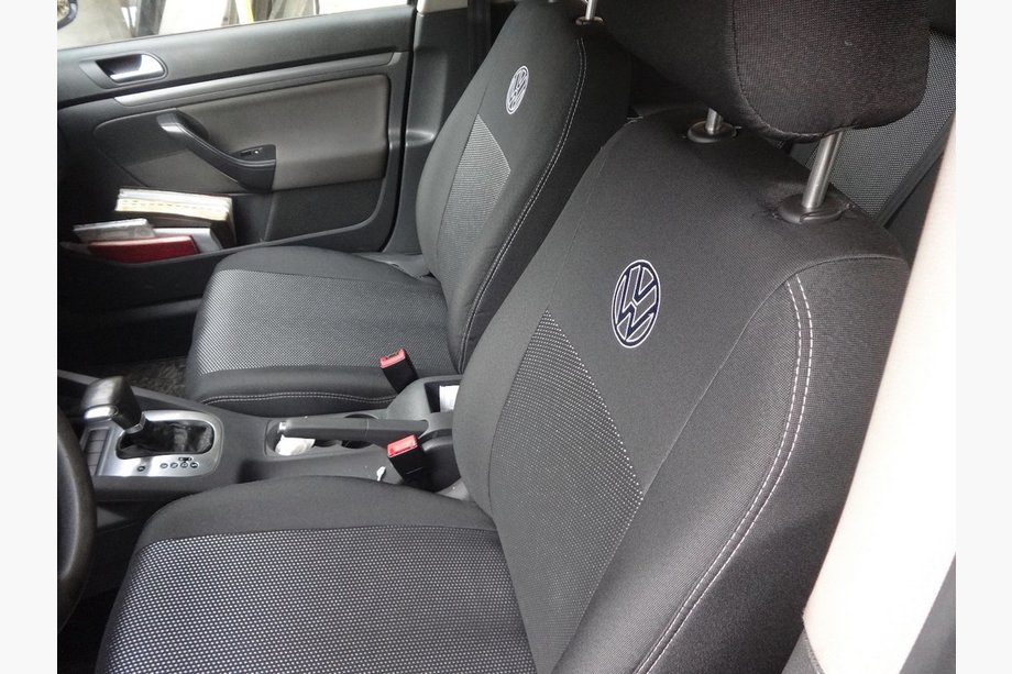 Volkswagen Golf 5 2003–2009 Autopotahy (látkové, Classik) Image