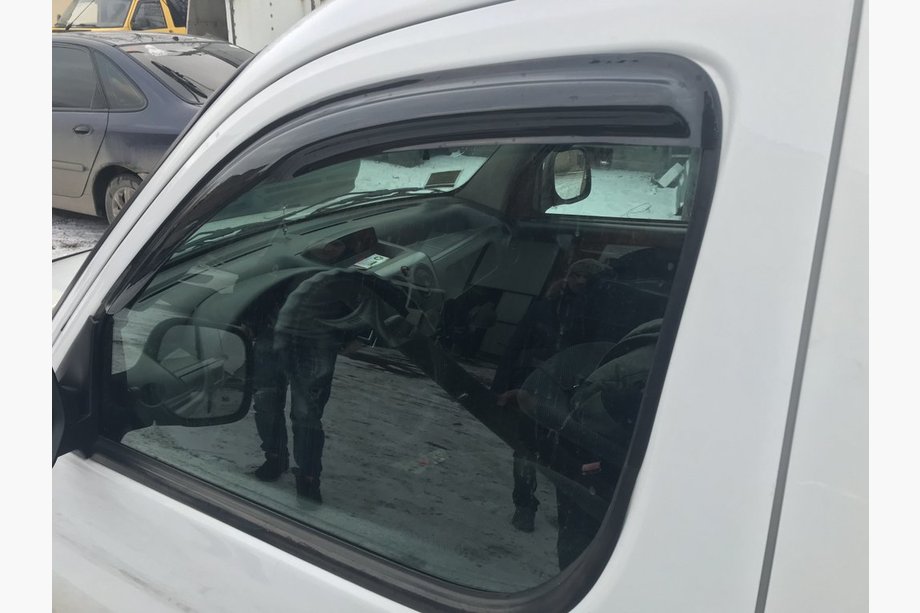 Ford Connect 2010–2013 Ofuky oken (2 ks, Aomis) Image