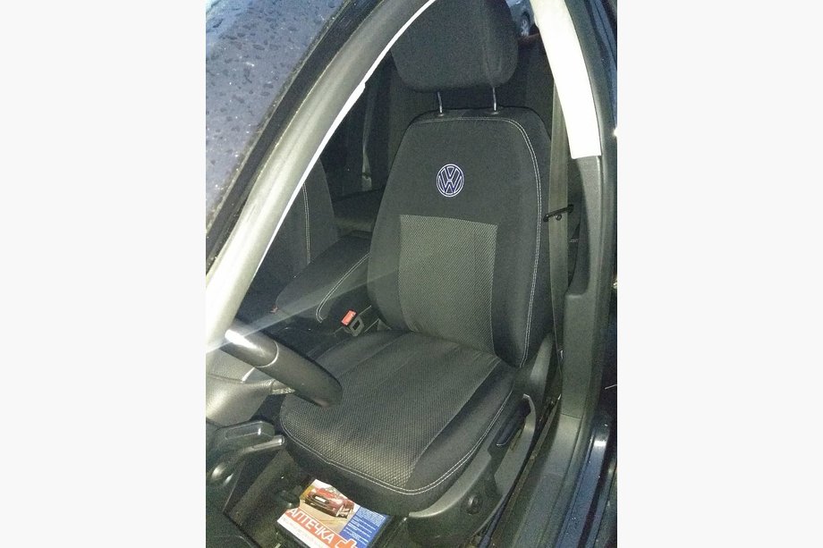 Volkswagen Passat B7 2012–2015 Autopotahy (látkové, Classik) Image