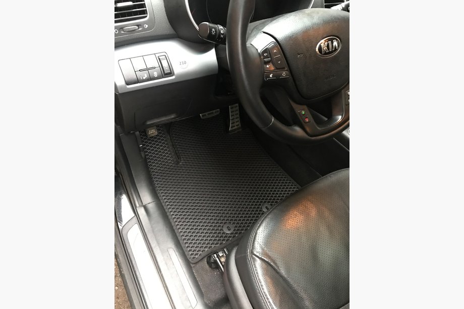 Kia Sorento II XM 2009–2014 Autokoberce do interiéru 2012-2014 (EVA, černé) Image